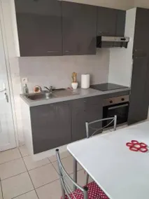 Bright Apartment with Garden in Le Mans, 35 m², 2 Guests - Image 3