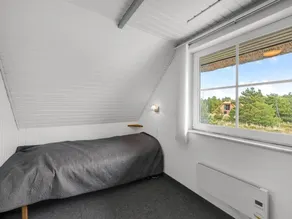 Child-friendly ample holiday home with sauna, hot tub & terrace | Pet-friendly - Image 5