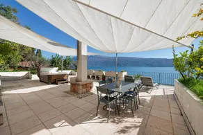 Merveilleuse villa entièrement équipée avec terrasse, barbecue et jacuzzi | Vue lac | Idéale pour le télétravail | Avec animaux admis - Image 4