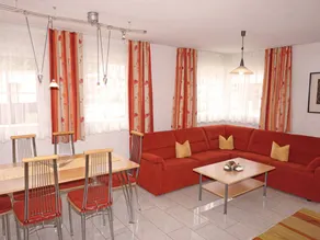 Apartment with terrace & garden | Mountain view - Image 3