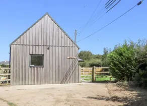 Cottage with garden | Beach view - Image 3
