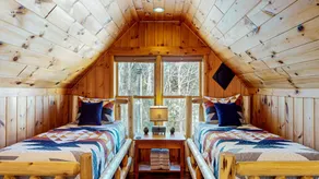 Ultimate Four-Season Escape with Scenic Porch Views in Rockwood, Maine - Image 4
