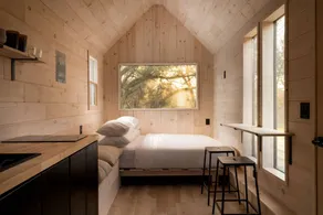Secluded, Dog Friendly Tiny House on the Hudson River, near Saratoga Springs - Image 4