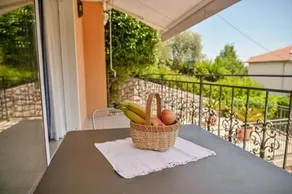 Studio with barbeque & garden | Next to the beach - Image 3