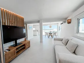 Beachfront Penthouse – Panoramic Terrace, Mediterranean Style, and Privacy - Image 4