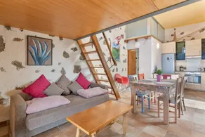Holiday Home 'El Tablero' with Sea Views, Private Terrace and Wi-Fi - Image 5