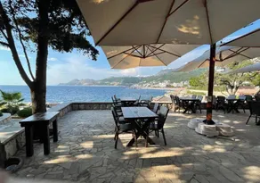 Apartment with terrace & garden | Beach view - Image 3