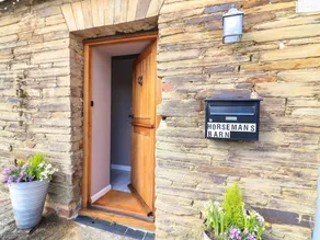 Fully equipped cottage with garden | Pet-friendly - Image 2