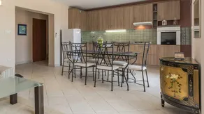 Voll ausgestattete Ferienwohnung mit Grill, Pool und Terrasse | Meerblick - Image 5