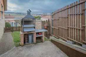 Familienfreundliches charmantes Ferienhaus mit Garten, Grill und Terrasse | Bergblick - Image 2