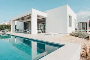 Child-friendly villa with terrace, garden & barbeque | Panoramic view - Image 3