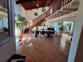 Villa with garden, barbecue & private pool - Image 3