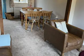 Cottage with terrace & garden - Image 4