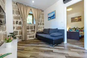 Wonderful holiday apartment with terrace - Image 4