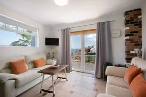 Ferienwohnung "Casa Karma" mit Meerblick, 2 privaten Terrassen und WLAN - Image 3