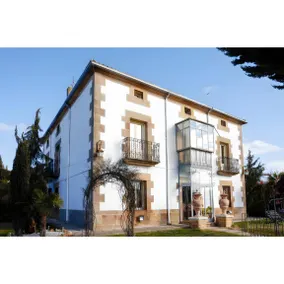 Suite 2 with Mountain Views, Shared Terrace and Wi-Fi - Image 5