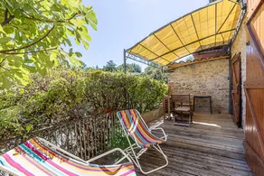 Cottage with garden, BBQ & terrace | City view - Image 4