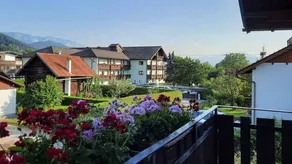 Child-friendly holiday apartment with garden | Lake view - Image 2