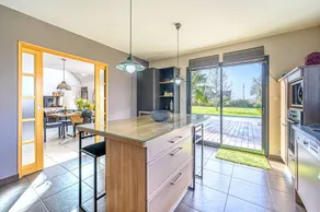 Children-friendly villa with garden, barbecue & private pool | Perfect for remote work - Image 5