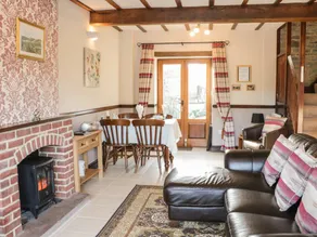 Groom Cottage - Image 2