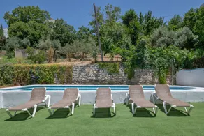 Voll ausgestattetes tolles Ferienhaus mit privatem Pool, Terrasse und Garten | Gartenblick | Haustiere sind willkommen - Image 2
