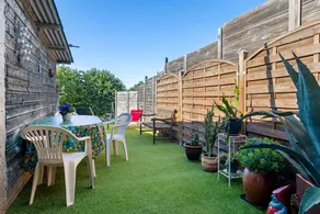 Cottage with BBQ, terrace & garden - Image 3