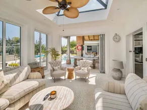 Cottage with garden, hot tub & private pool | River view - Image 4