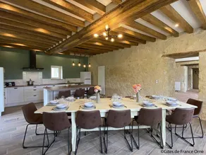 Cottage with garden & barbecue - Image 3