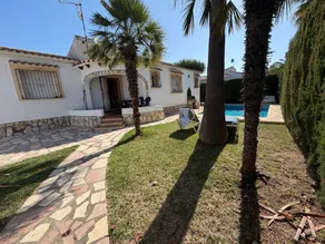 Villa mit Grill, privatem Pool und Terrasse - Image 4