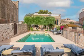 Fully equipped holiday home with terrace, garden & barbeque | Sea view | Good for workation - Image 4