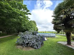 Cottage with private pool & garden - Image 4