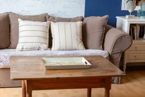 Holiday Home 'L'escale bleue' with Shared Terrace, Private Garden & Wi-Fi - Image 4