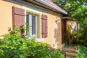 Apartamento vacacional totalmente equipado | Vistas al jardín | Perfecto para el trabajo en remoto | Admite mascotas - Image 2