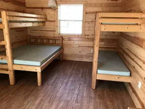 Porched Cabin for a Memorable Family Glamping Getaway near Wolf River in Wisconsin - Image 4