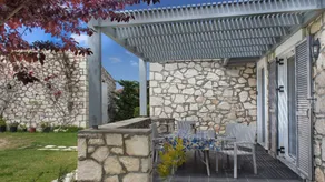 Apartment with terrace, BBQ & garden - Image 3