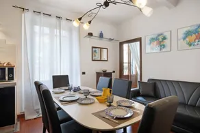 Ferienwohnung "Hilary House" mit Balkonen - Image 3