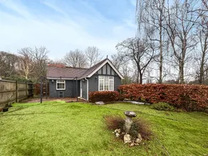 Family-oriented cottage with garden | Pets are welcome - Image 2