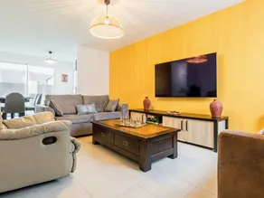 Fully equipped charming cottage with garden & BBQ - Image 2