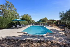 Holiday home with garden, BBQ & heated pool | Garden view - Image 2
