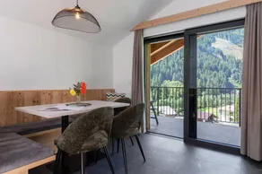 Ferienwohnung 'Lodge 3' mit Bergblick, Gemeinschaftsterrasse und Wi-Fi - Image 4