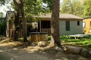 Flower Camping La Marmotte - Cottage SPA Premium 51m² - 3 bedrooms - 3 bathrooms Covered terrace Reversible air conditioning 6 people - Image 5