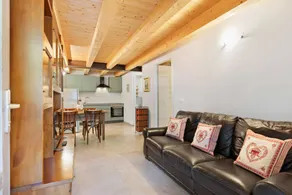 Flat with garden | Mountain view - Image 2