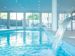 Holiday apartment with heated pool - Image 2