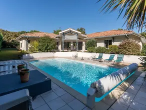 Fully equipped villa with private pool & garden | Pet-friendly - Image 2