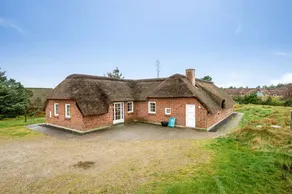 Holiday home with private pool, sauna & terrace - Image 3