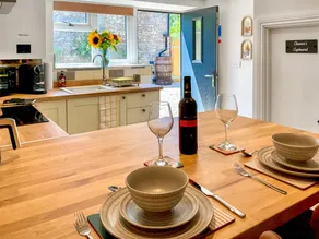 Family-oriented cottage with garden | River view - Image 2