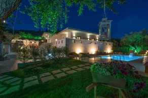 Villa apta para niños con piscina privada y jardín | Vistas al mar - Image 4
