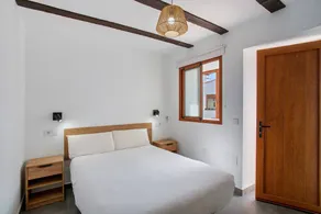 Holiday home with BBQ, terrace & private pool | Mountain view | Suitable for remote work - Image 5