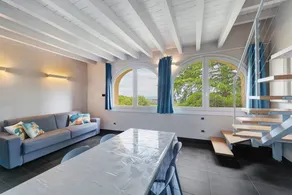 Apartment with garden & pool | Lake view - Image 2