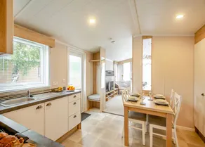 Children-friendly beautiful chalet with hot tub - Image 4